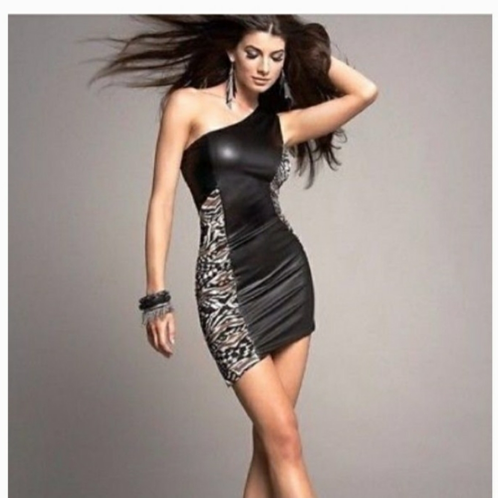 Women's Bebe Dress - Picture 2 of 2